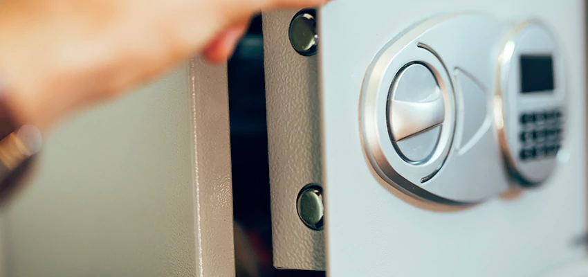 Fingerprint Safe Openers in West Whittier-Los Nietos, CA