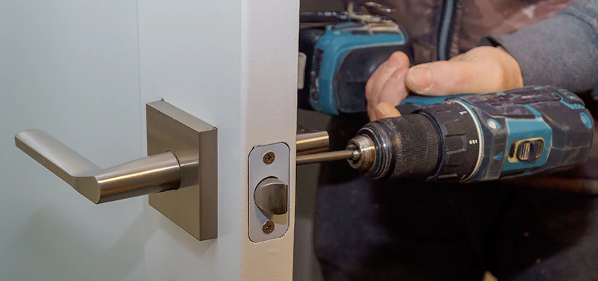 Broken Door Handle Lock Repair in West Whittier-Los Nietos, California